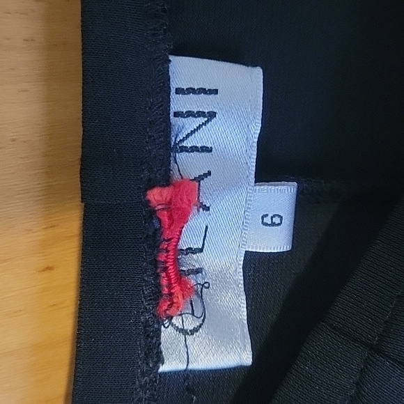 Gilani black skirt - Picture 2 of 3